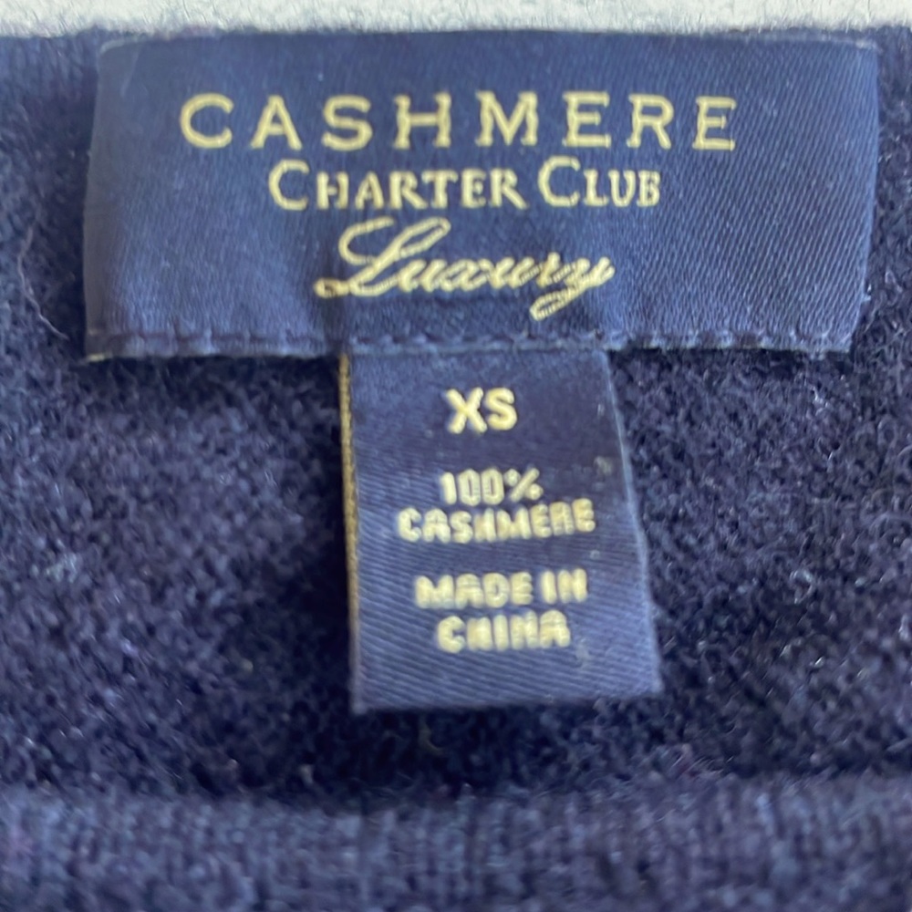 100% Cashmere black sweater